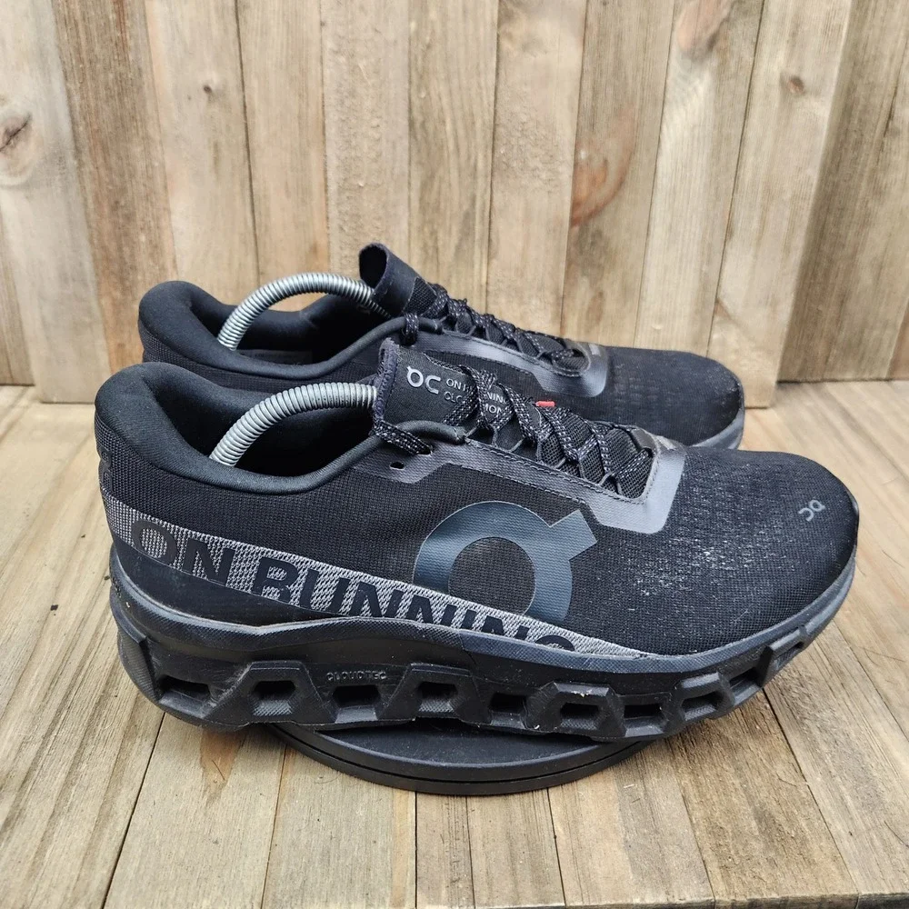 On Running Cloudmonster Mens size 10.5 Triple Black Running Shoes 3ME10121043
